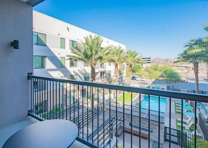 Appartement Spotless 1bd - Pool, Gym, Parking, W-d - Sleeps 4 *